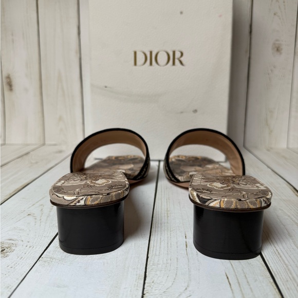 Christian Dior Embroidered Dway Heeled Slide Sandal Natural Sz 39 / 9 - Picture 10 of 14